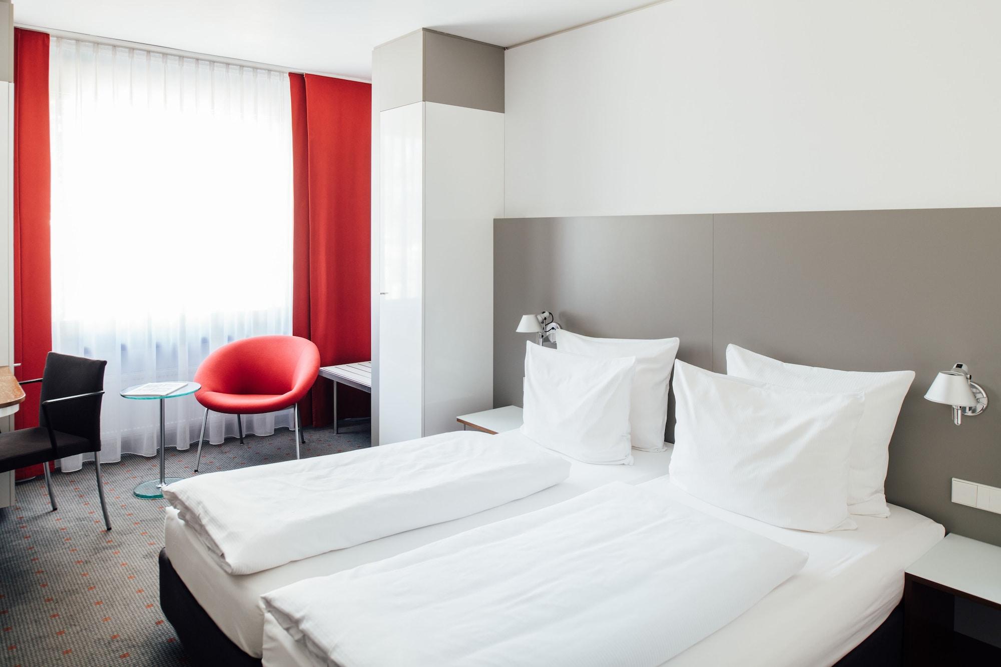 Vienna House Easy By Wyndham Hotel 4*