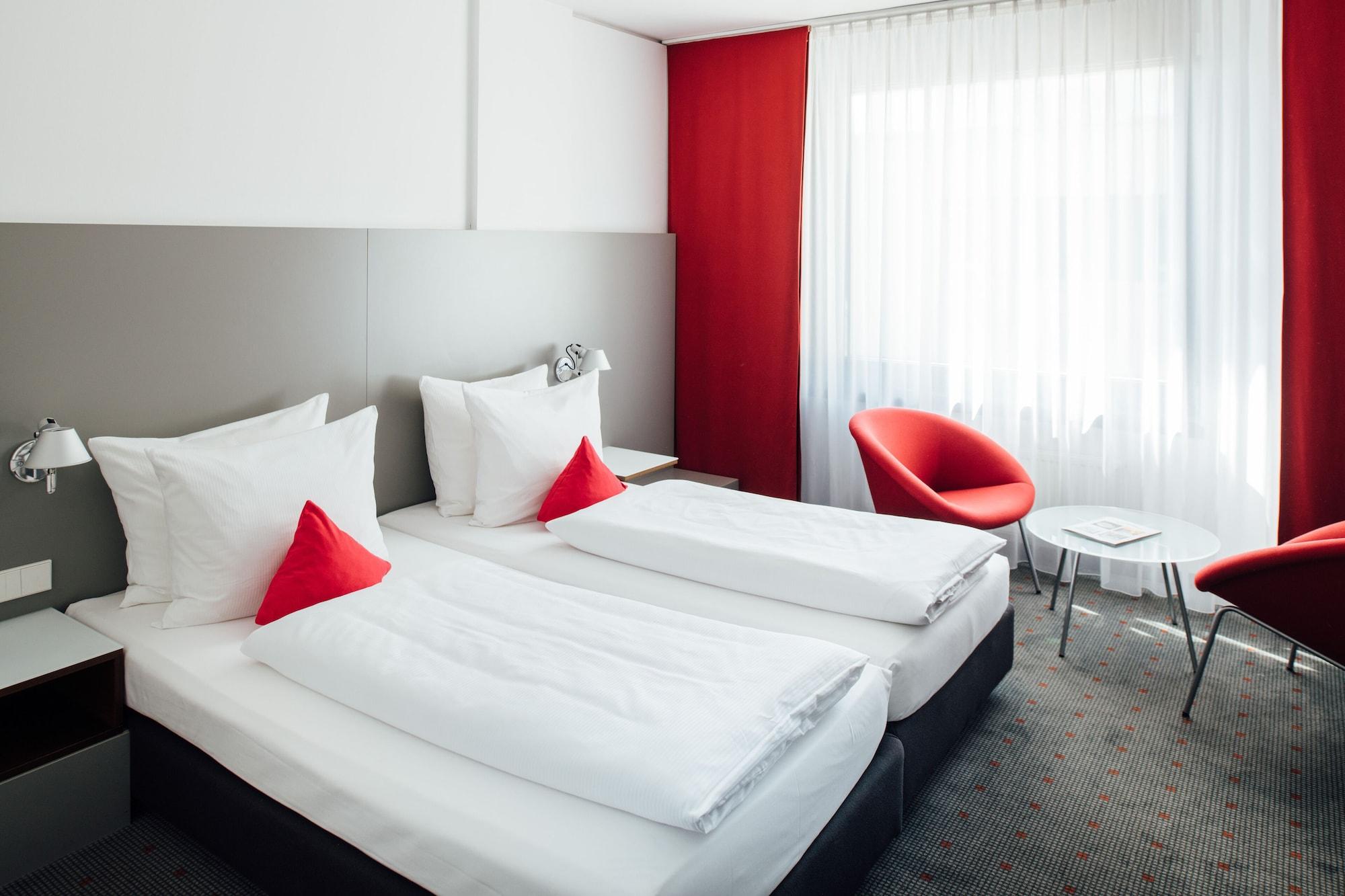 Vienna House Easy By Wyndham 4*