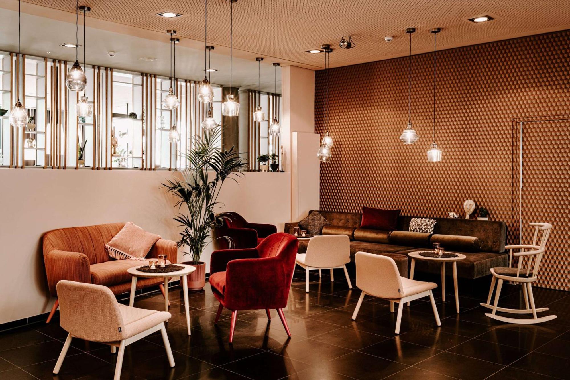 Vienna House Easy By Wyndham 4*